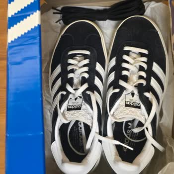 Az Kullanılan Adidas Ayakkabının Bilek Kısmı Yara Yaptı Tamir Talebim Karşılanmadı