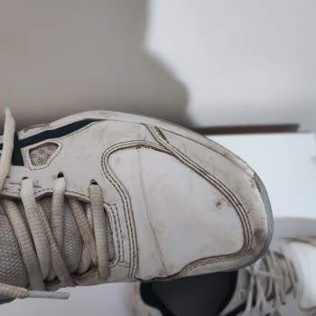 Kısa Sürede Deforme Olan Asics Ayakkabıya Garanti Reddi