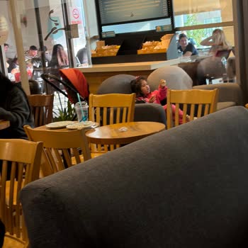 Caribou Coffee Şubesinde Hijyen Eksikliği Ve Personel İlgisizliği