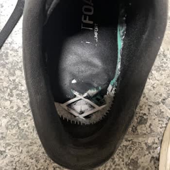 Kısa Sürede Deforme Olan Ayakkabıya Yetersiz İnceleme Ve Mağduriyet