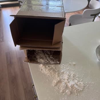 Schär Flour Orders Arriving Burst Open — Need Better Packaging