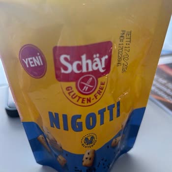 Bought Schär Crackers, Found a Hair