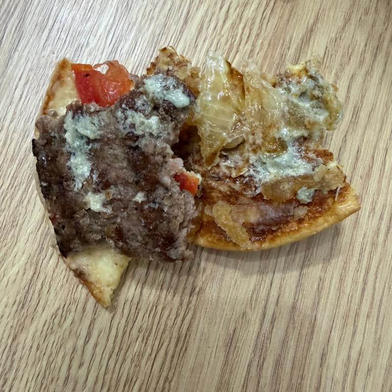 Carl's Jr. Hamburger Küflü Çıktı!