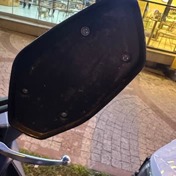 Garanti Kapsamındaki Aynanın Değişimi İçin Ücret Talep Edilmesi Ve Sorunun Çözümsüz Kalması