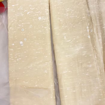 Şok Marketten Alınan Baklavalık Yufkada Küf Ve Gıda Güvenliği Sorunu