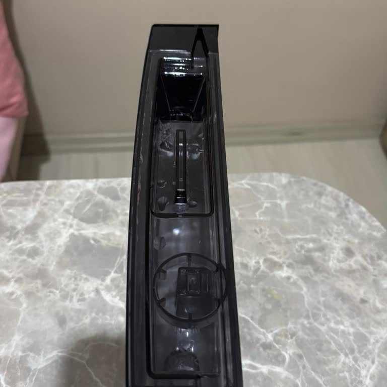 Kullanılmamış Kahve Makinesinin Kırık Su Tankı İçin Ek Ücret Talebi Mağduriyeti