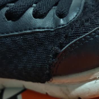 FLO Ayakkabı 4 Ayda Deforme Olan Ayakkabı