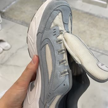 Yıkama Sonrası Skechers Ayakkabıda Anormal Renk Değişimi Ve Mağduriyet