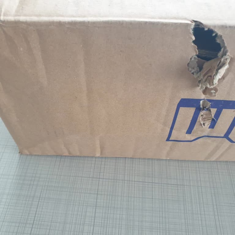 Kargo Gecikmesi Ve Hasarlı Ürün Nedeniyle İade Sorunu Yaşadım