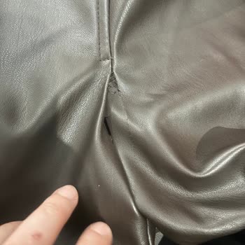 Ürün İncelenmeden Suçlandım, Mağaza Personelinden Şikayetçiyim