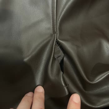 Ürün İncelenmeden Suçlandım, Mağaza Personelinden Şikayetçiyim