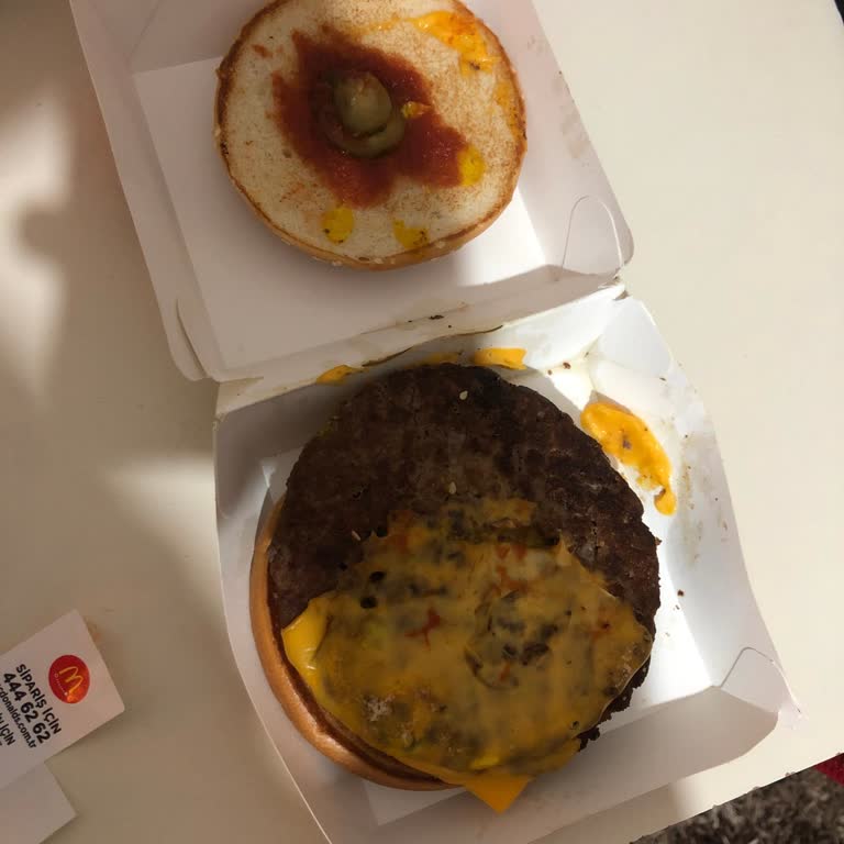 Siparişim Bayat Ve Eksik Geldi, Müşteri Hizmetleri Yanıt Vermiyor