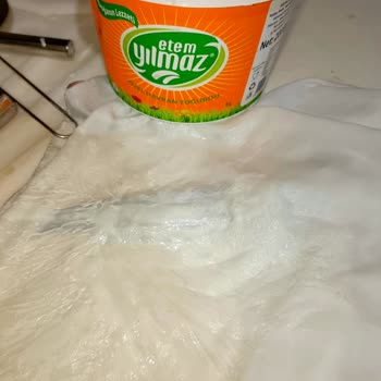 Satın Aldığım Yoğurttan Çıkan Yabancı Maddeler Nedeniyle Sağlık Endişesi