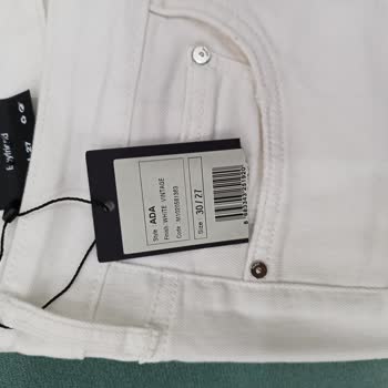 Mavi'den İnternetten Alınan Pantolonlar Defolu Ve Farklı Ölçülerde Geldi