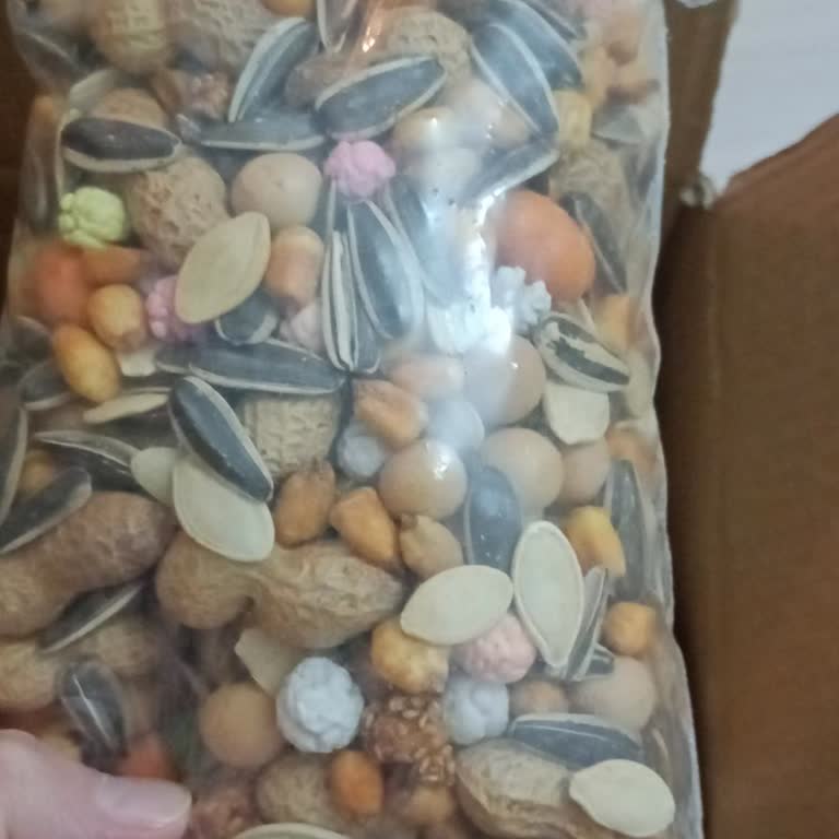 Sipariş Edilen Kuruyemişler Yerine Alakasız Ürünler Gönderildi, Mağduriyet Yaşadım