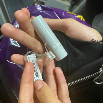 Gratis'ten Aldığım Ruj Kırık Çıktı, Değişim Talep Ediyorum