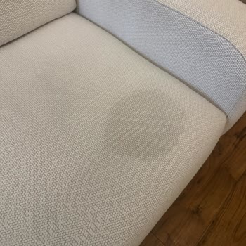 Koltuk Takımında 'Kolay Silinebilir Kumaş' Hayal Kırıklığı