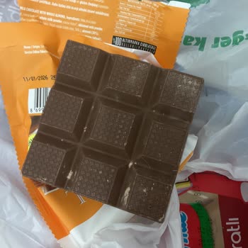 Kahve Dünyası'ndan Aldığım Bademli Çikolata Bozuk Çıktı