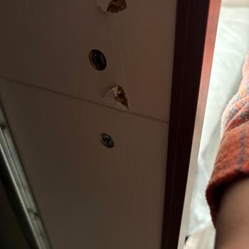 Kelebek Mobilya Yatak Odası Takımında Hasarlı Parçalar Ve Çözülmeyen Sorunlar