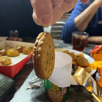 Ülker Probis İçerisinden Misina Çıktı!