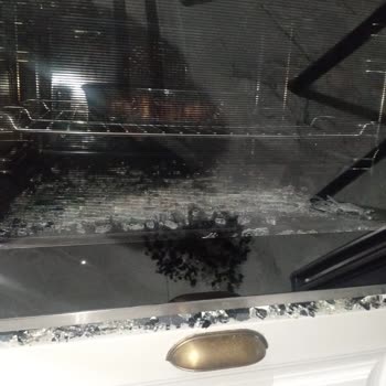 Bosch Ankastre Fırının Camı Patladı: Güvenlik Endişesi Ve Değişim Talebi