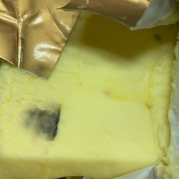 Birşah Satın Aldığım Tereyağında Lekeler Ve Hijyen Sorunu