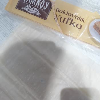 Küflü Ürün Şoku: Son Kullanma Tarihi Geçmemiş Yufka Kullanılamaz Durumda