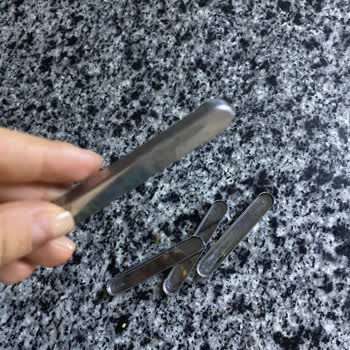 Karaca Tencere Setinin Tutma Kulplarındaki Çelik/Metal Parçalar Yerinden Düşmeye Başladı