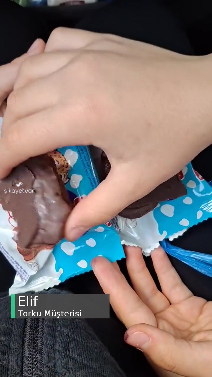 Torku Miniki Kekin Ambalajından Yarım Çıkması Hatalı Ürün videonun kapak resmi