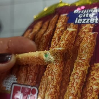 Susamlı Çubuk İçinden Plastik Yabancı Madde Çıkması Ve Hijyen Endişesi