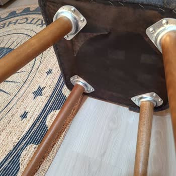 Sembol Mobilya Masa Takımında Kısa Sürede Kırılma Ve Şişme Sorunu Yaşadım