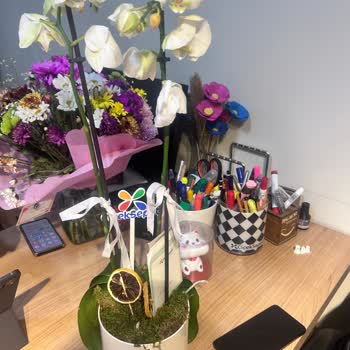 Hasarlı Çiçek Ve İlgisiz Müşteri Hizmetleri Mağduriyeti