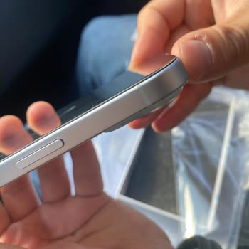 Aldığım İphone 15'in Ekranı Değişmiş Ve Şeffaf Bilgi Verilmedi, İade Süreci Uzuyor