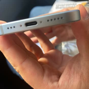 Aldığım İphone 15'in Ekranı Değişmiş Ve Şeffaf Bilgi Verilmedi, İade Süreci Uzuyor