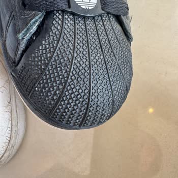 Koray Spor Adidas Superstar Ayakkabı Kısa Sürede Yıprandı Ve İade Talebim Reddedildi