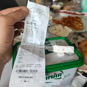 Peynir İçinden Kıl Çıkmasıyla Sağlığımız Tehlikeye Girdi