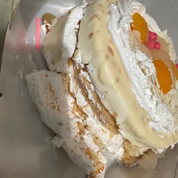 Sipariş Edilen Pastanın Teslimatında Yaşanan Sorun Ve Yetersiz Çözüm