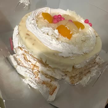 Sipariş Edilen Pastanın Teslimatında Yaşanan Sorun Ve Yetersiz Çözüm