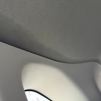 Sıfır Kilometre Hyundai İ20'nin Tavanından Su Alması Nedeniyle Yaşanan Hayal Kırıklığı