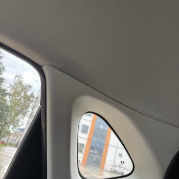 Sıfır Kilometre Hyundai İ20'nin Tavanından Su Alması Nedeniyle Yaşanan Hayal Kırıklığı