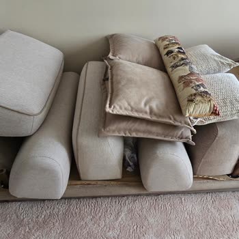 Kelebek Mobilya Sıfır Alınan Koltukların Kusurlu Gelmesi Ve Değişim Talebimizin Reddedilmesi!