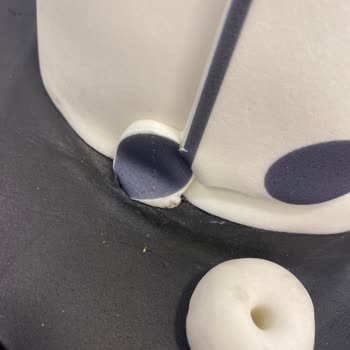 Doğal Yeşil Fırın Pasta | Adana Görselini Gönderdiğim Pasta İle Aldığım Pasta Birbirine Benzemiyor!