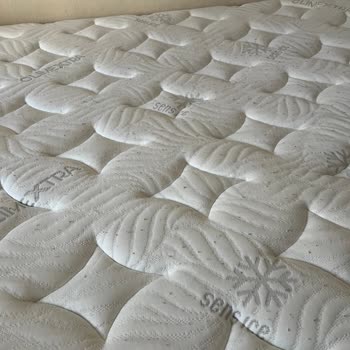 Bambi Yatak Yatağın Kumaşında Yaklaşık 4 Ay Sonra Tüylenme Sorunu Başladı