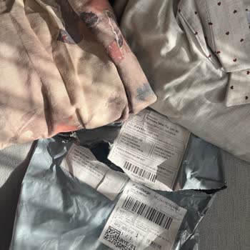 Sipariş Verdiğim Ürünler Yerine Alakasız Kıyafetler Gönderildi