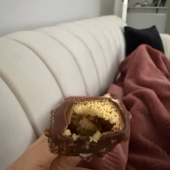 Aldığım Dondurma Bozuk Çıktı Sağlığım Tehlikeye Girdi