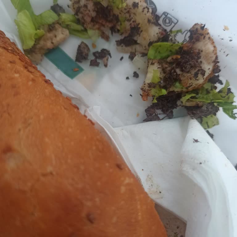 Köfte İçinden Yabancı Madde Çıkması Nedeniyle Sağlık Ve Güvenlik Endişesi