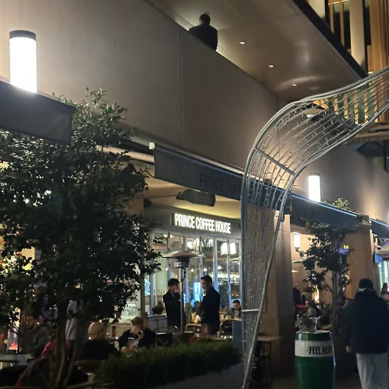 Sadece Çay Siparişi Nedeniyle Kaba Şekilde Geri Çevrildik