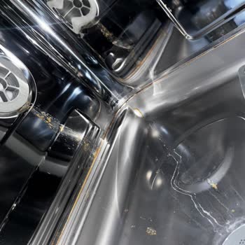 Samsung Bulaşık Makinesinde Paslanma Ve Haksız Ücret Talebi