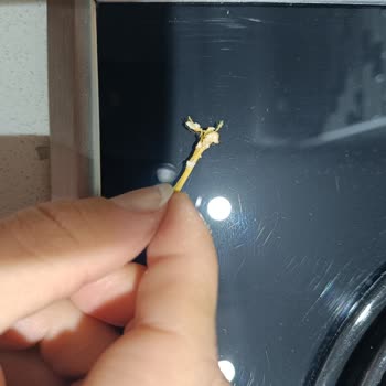 Dardanel Hindi Fümeli Sandviçten Çıkan Sert Cisim Sağlığımı Tehlikeye Attı