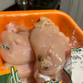 Aldığım Tavuk Ürünü Bozuk Çıktı, Gıda Güvenliğinden Endişeliyim